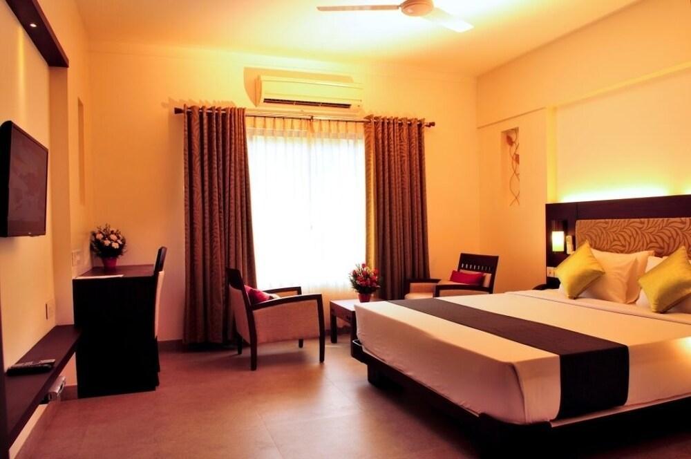Copper Folia Hotel Kozhikode Buitenkant foto