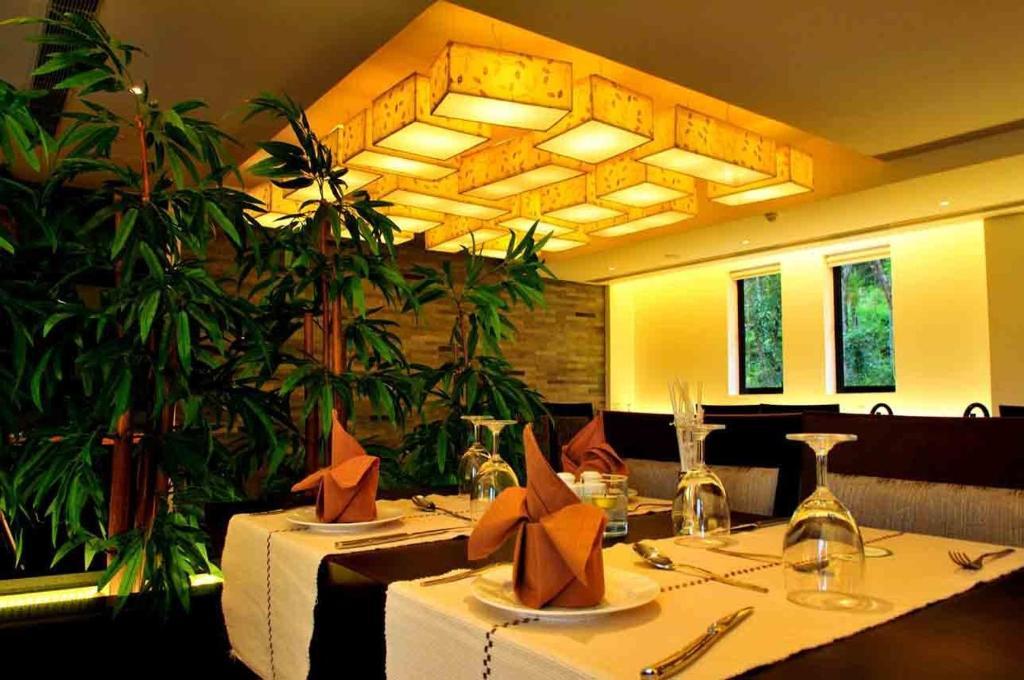 Copper Folia Hotel Kozhikode Buitenkant foto