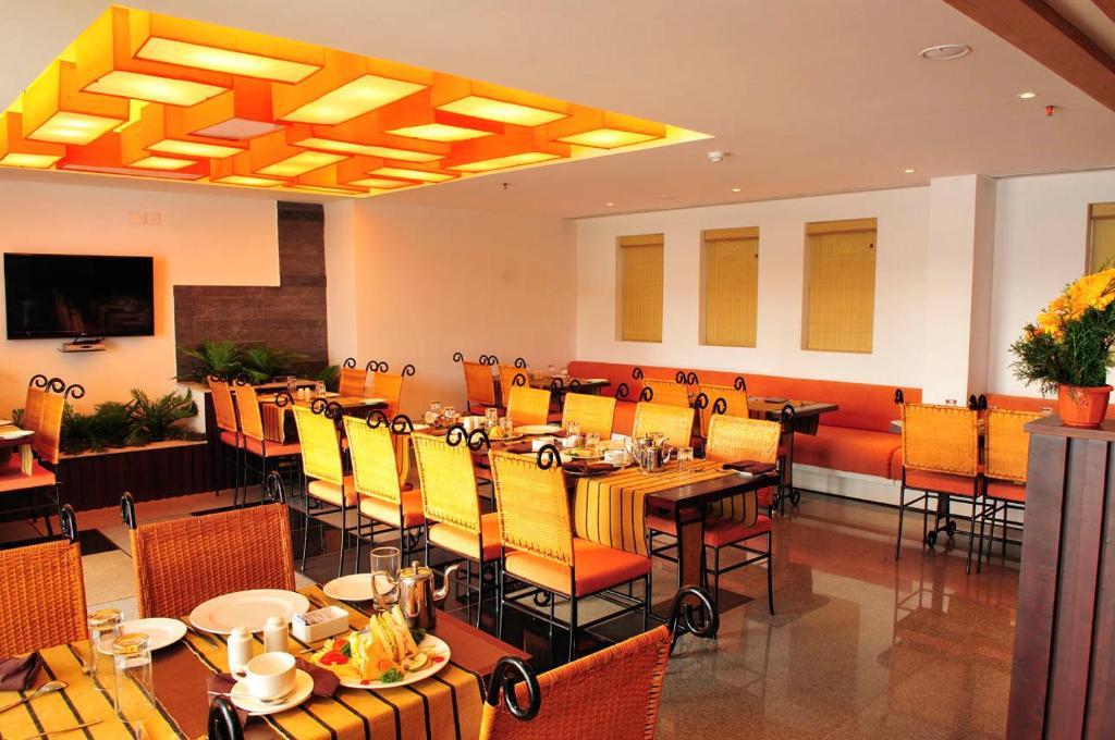 Copper Folia Hotel Kozhikode Buitenkant foto