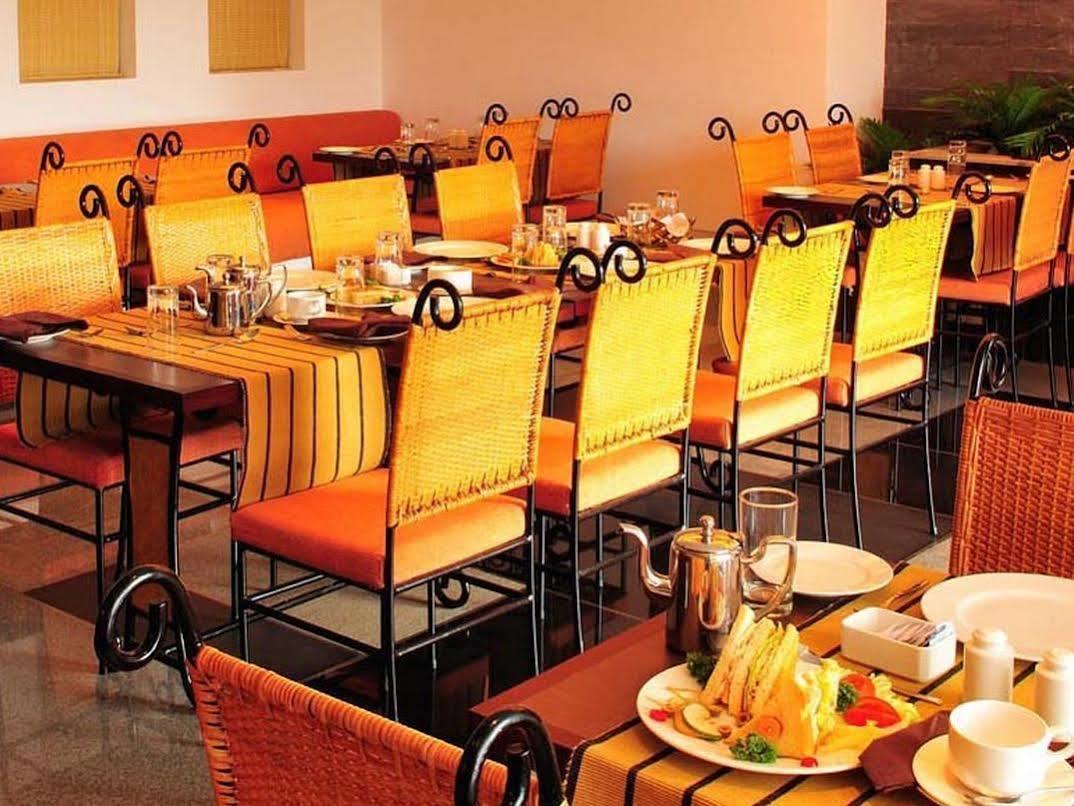 Copper Folia Hotel Kozhikode Buitenkant foto